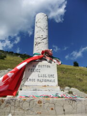 Cippo in memoria di Felice Cascione 