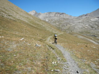 Colle dell'Argentera sullo sfondo
