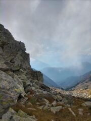 Vista verso il vallone risalito e la valle centrale 