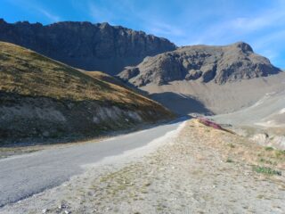 Punto di partenza in fondo la casetta/rifugio