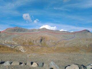 Grosso modo l'anello delle due punte con in blu la discesa dall' Ouille Noire