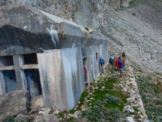 la casermetta sotto al Passo Nord delle Portette