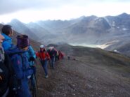 il primo ripido tratto di sentiero verso la cima