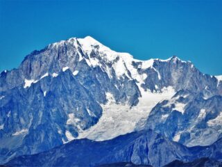 Bianco azzurro