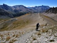 Inizio discesa dalla cima verso il col Albert