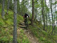 Passaggi tecnici sul sentiero tra i due forti.