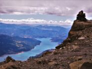 Il lago dalla cima.