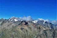 Ailefroide e Pelvoux uscendo in dorsale.