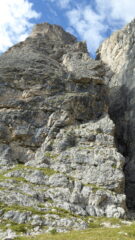 La Torre Exner vista dal sentiero della ferrata.