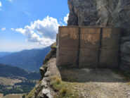 la barricata a valle della frana