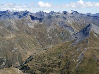 Verso rilievi piemontesi.