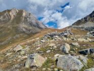 rudere sopra il lago