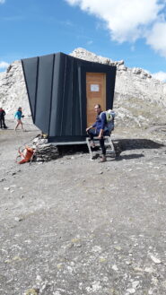 il nuovo bivacco Canavari-Letey sotto il Furchion inaugurato di recente..