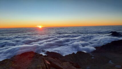 Chi non vorrebbe un' alba così?!