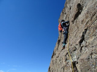 Bel muro fessurato su L2