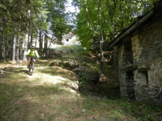 poco sotto le Grange Cravasse 1360 m.
