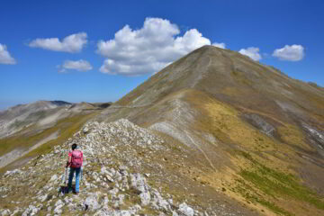 Scendendo verso la sella q.2090 e il M.Porche