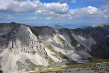 Pizzo del Diavolo e cresta Nord della Cima del Redentore dal M.Vettore