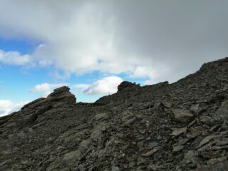 Appare finalmente all'ultimo la croce di vetta 