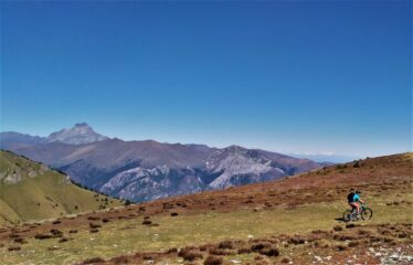 Sulla dorsale tra la Bassa e la Cernauda.
