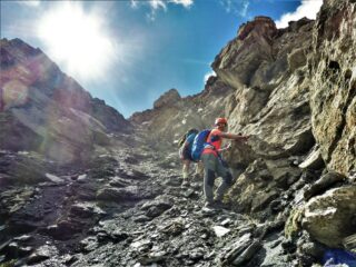 Nel canalino in discesa dalla cima.