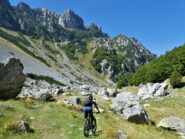 Nel pianoro prima del bosco.