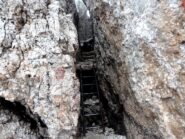 Un tratto attrezzato della via di discesa.