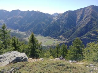 Dalla rocca della Colletta verso il Pra