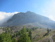 Punta Charra (m.2843) dal Col des Acles con il versante ferrata nella nebbia