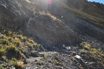 L’inizio dei tratti attrezzati salendo al Mont Cormet