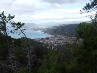 Sestri dal crinale verso il Monte Castello