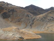 Sentierino discesa al lago