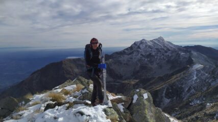 Sul Monte Bechit con il Mombarone alle spalle