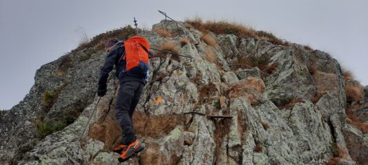 scendendo verso il Col Carisey