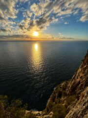 Sole che si appresta a tramontare