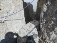 il masso incastrato nel camino della via Ciai-Pasquali