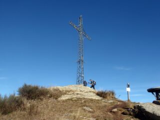 la croce in cima
