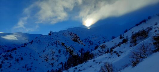 Nebbie e luce alla partenza