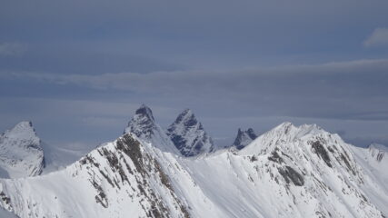 Aguilles d'Avres dal Pic du Lac Blanc