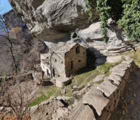 -
Projection: Cylindrical (1)
FOV: 105 x 87
Ev: 11,63