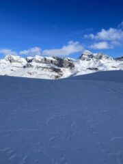 parte centrale della gita: neve con crosta non portante e neve di riporto