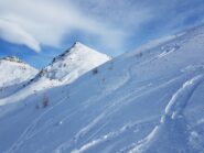 Da qui la cima sembra davvero lontana