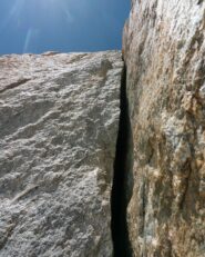 il tiro sbagliato (6b+ via Cheraz). se siete finiti qua sotto, dovreste tornare indietro qualche metro in teoria