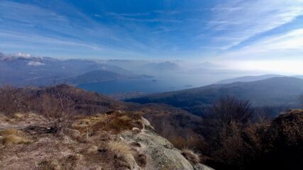 vista sul lago