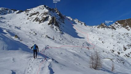 Traccia per l'attacco del versante nord.