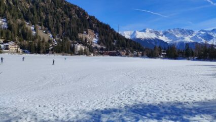 Pista sul lago ghiacciato