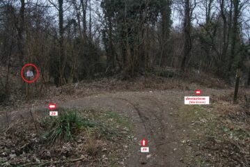 In discesa sul sentiero 29: l’interruzione (segnalata) e la deviazione quasi a San Mauro