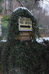 Indicazioni per S. Barnaba/Sentiero Oropa a Verdobbio