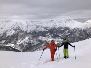 i due galli forcelli sbucano e arrivano in vetta