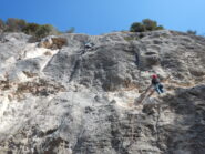 Le due generazioni a sinistra e Piedi dell'Elefante a destra